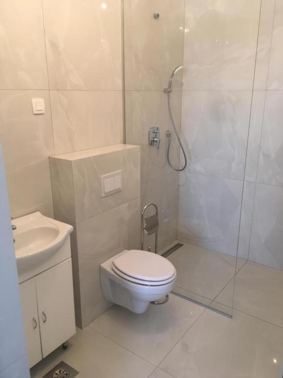 R41 - Tivoli Groundfloor Apartment Ljubljana Bagian luar foto